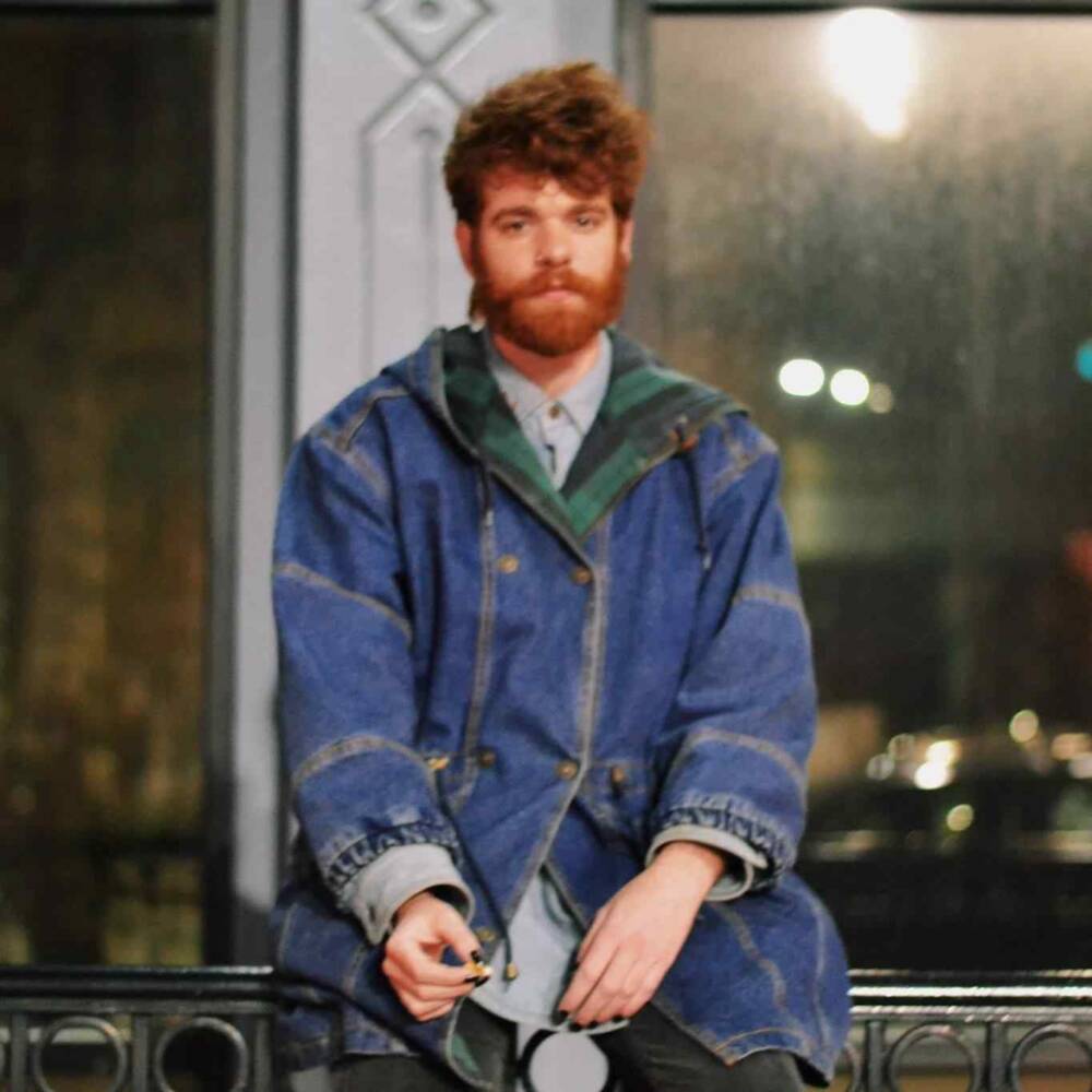 Watch Field Medic Debut Two New Songs Exclusively at the Paste Studio Paste Magazine #21 Watch Field Medic Debut Two New Songs Exclusively at the Paste Studio Paste Magazine
