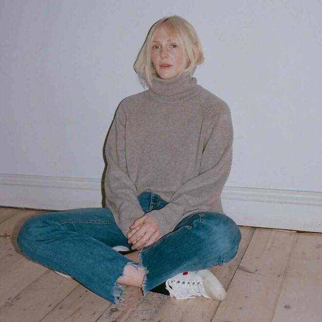 Laura Marling - Held Down