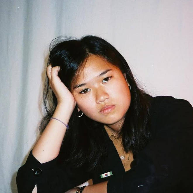 Hana Vu - Shallow