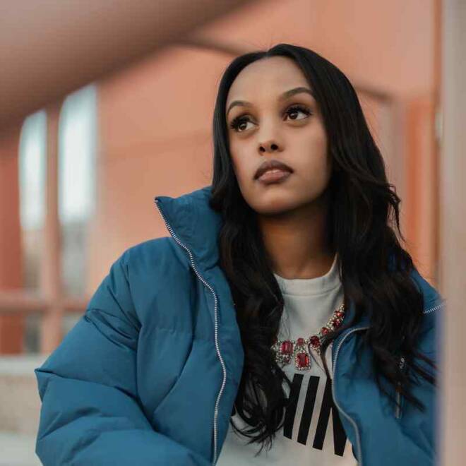 Ruth B. - Situation